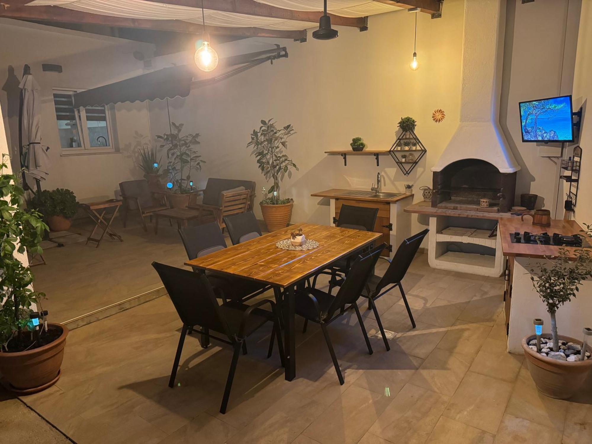 Beach House Oasis Villa Livak Kastela Dış mekan fotoğraf